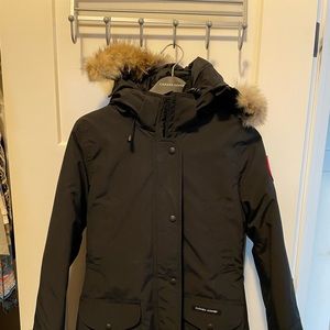 Canada Goose - Trillium Parka NEW, Size Medium
